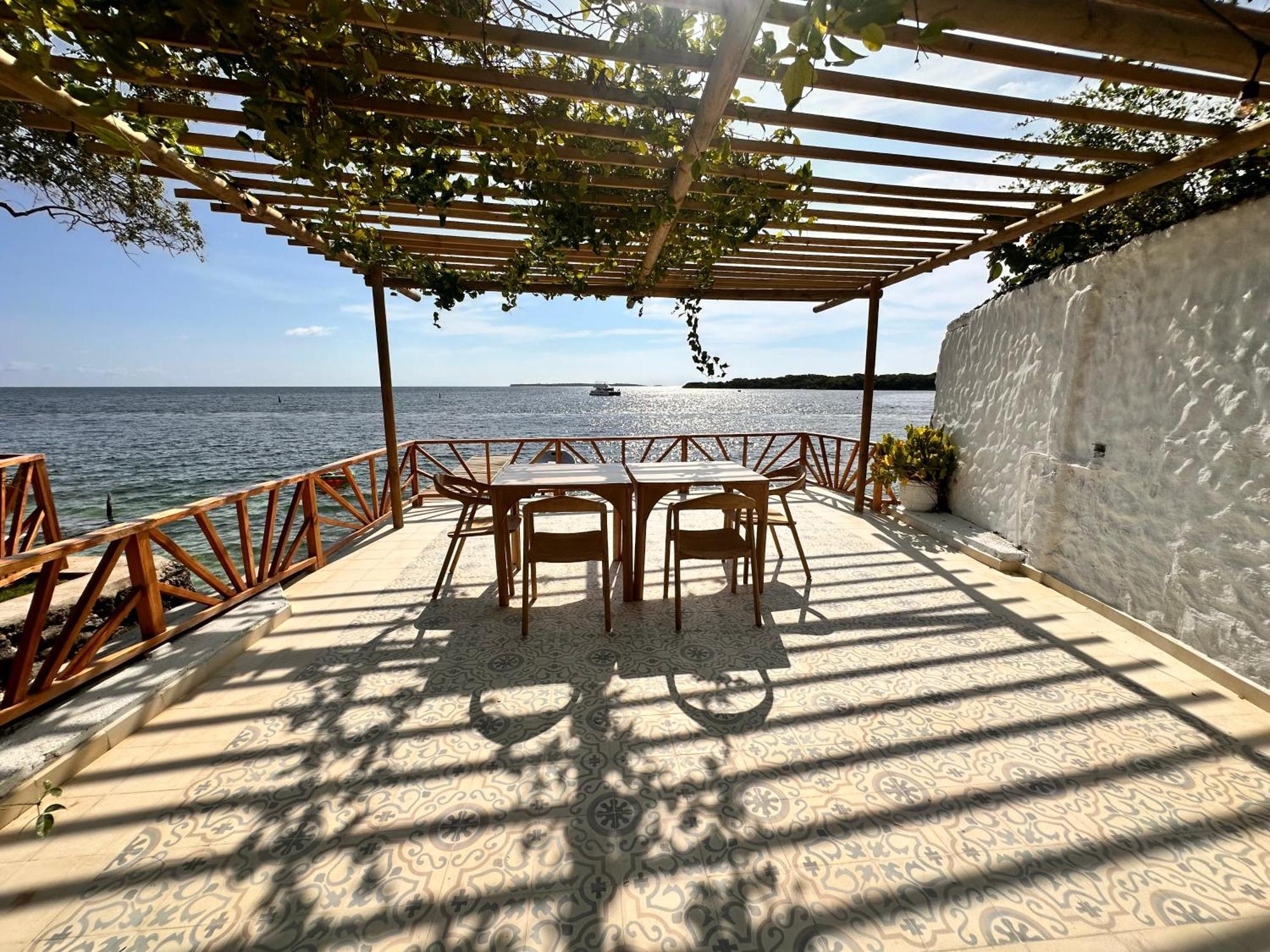Orika Del Mar Hotel Исла Гранде Екстериор снимка